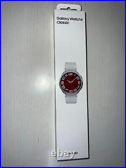 New Seal Samsung Galaxy Watch6 Classic 43mm Bluetooth Smartwatch Silver SM-R950N